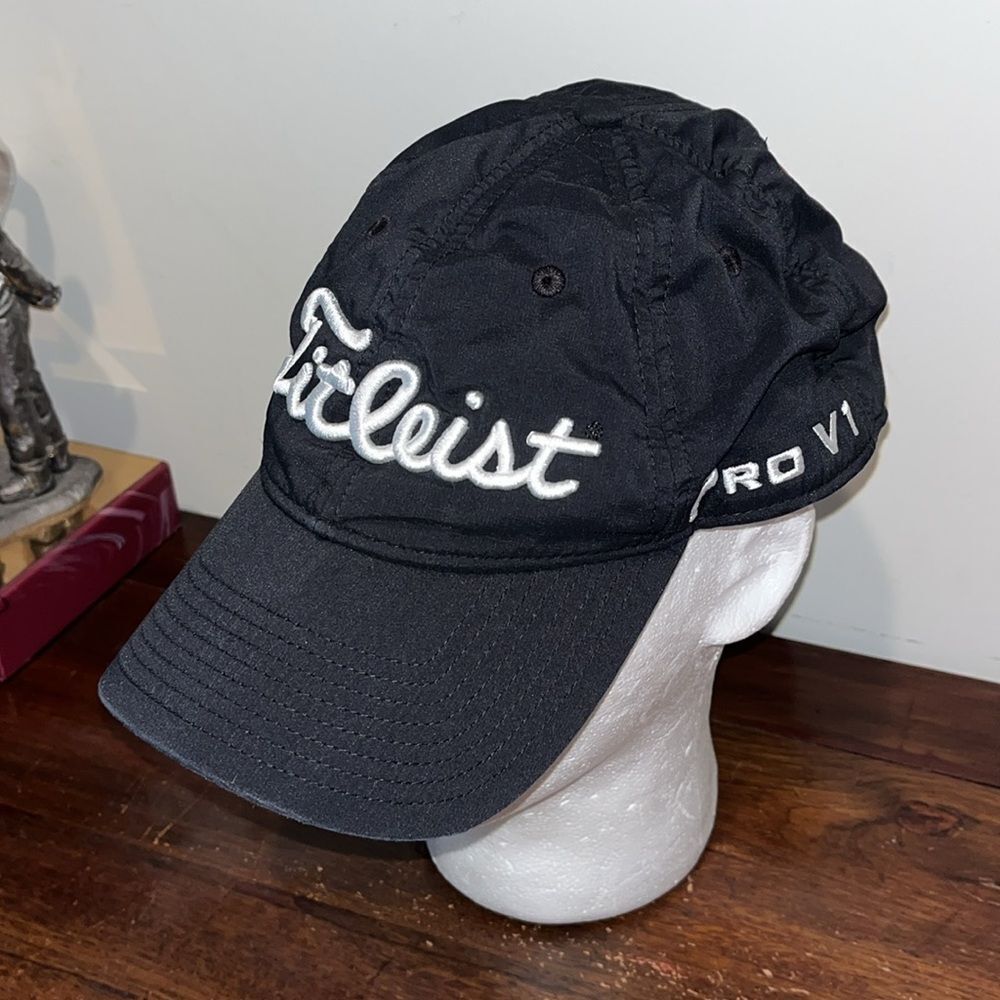 2-Two Blue & Black Worn used puckering Raised Letter Titleist Tour golf Cap Caps